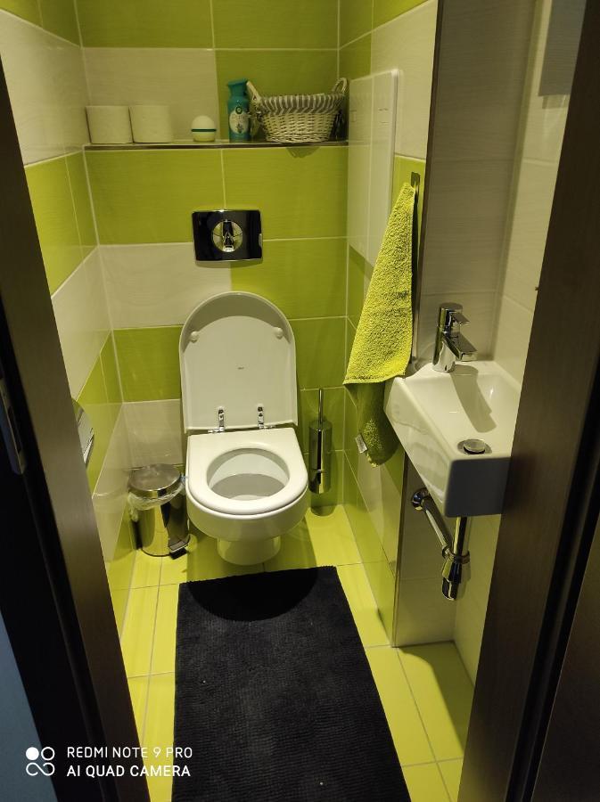 Apartman Mb Попрад Екстер'єр фото